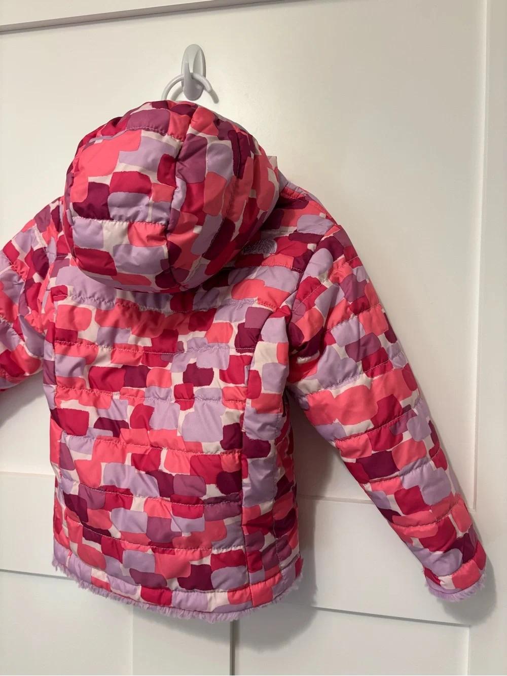 The North Face Girls' Pink & Purple Patterned Hooded Puffer Jacket